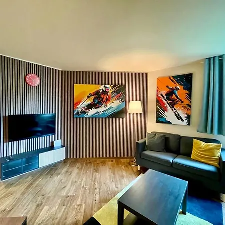 Classbnb-spacious Mountain Just 500m From The Lifts ברויל-קרוויניה